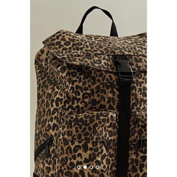 New Urban Outfitters UO Leopard Print Backpack - Picture 2 of 9